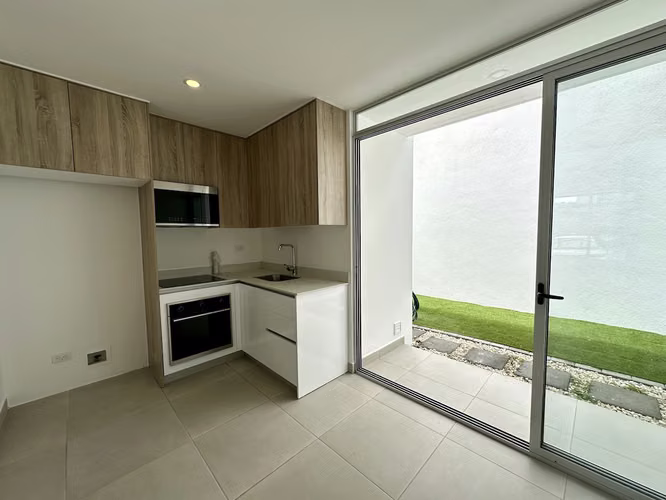 VENTA PARA INVERSIÓN EN CONDOMINIO EN RIO ORO DE SANTA ANA