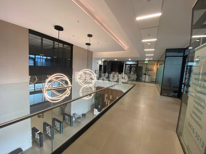 Alquiler oficinas/ locales comerciales en Edificio Clase A+. San Pedro, Montes de Oca. - Imagen 12