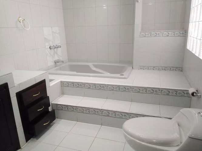 Casa en venta en Guadalupe con excelente ubicación y espacios ideales para la familia #26-295 GS - Imagen 7
