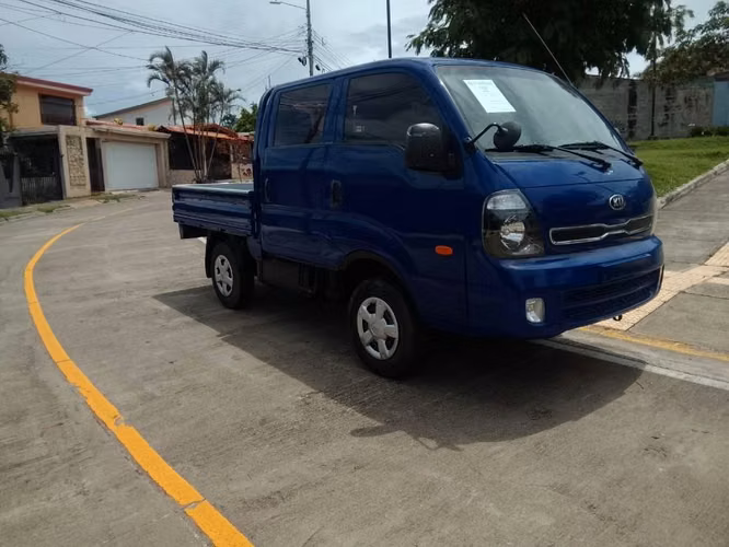 KIA BONGO 4x4 año 2013