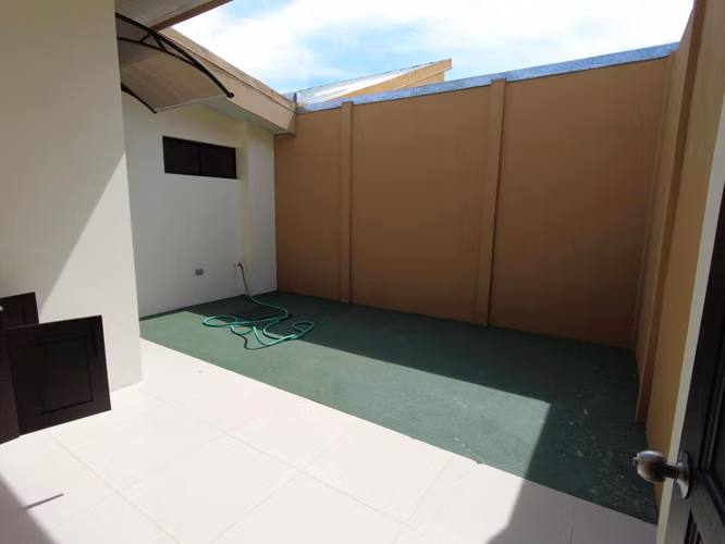 Casa de una planta en San Rafael de Heredia con acabados modernos y excelente ubicación #26-159 GS - Imagen 8