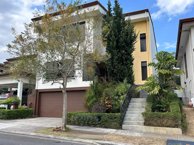 VENDO CASA CONDOMINIO FRANCOSTA