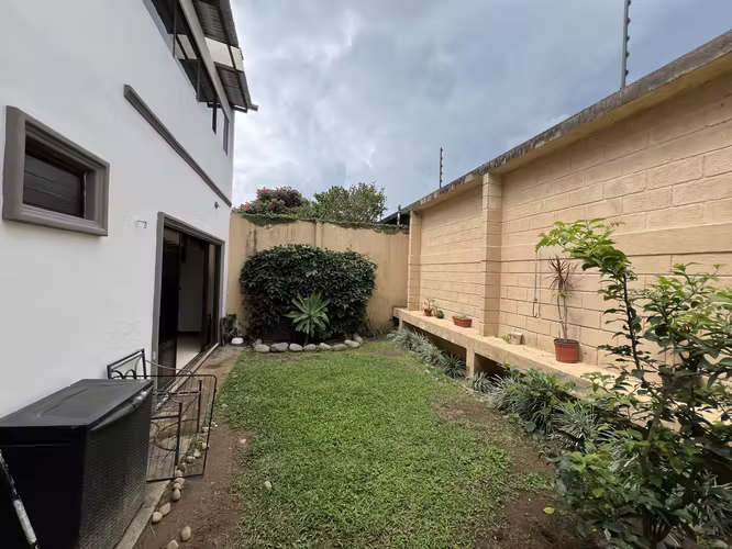 Casa en Venta en Curridabat 4 habitaciones (AS) - Imagen 14