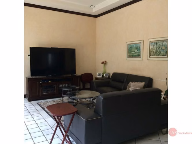 Residencia de Lujo | Piscina | 5 Habitaciones | Apto Independiente | San Rafael