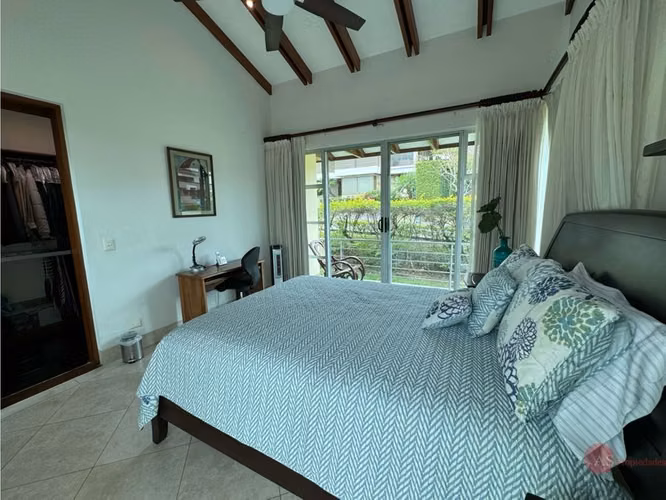 VENTA CASA EN CONDOMINIO CERRO ALTO - ESCAZÚ