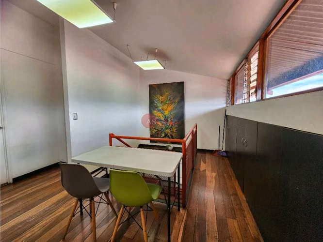 SE ALQUILA OFICINA EN ESCAZÚ DE 11.52 M2 - Imagen 8