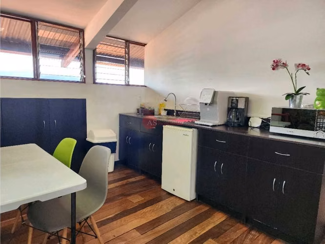 SE ALQUILA OFICINA EN ESCAZÚ DE 11.52 M2 - Imagen 13