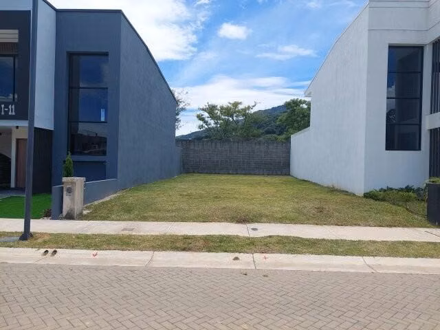 208 mt2 Lot in Condonymio Curridabat San Jose
