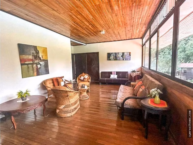 Quinta en Venta Turrubares San Jose