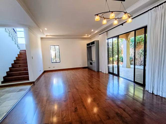 Puerta de Hierro, hermosa-fina-amplia 345m2, 4 hab, 3 baños, 2 terrazas-patio-sauna, 4 parqueos. - Imagen 6