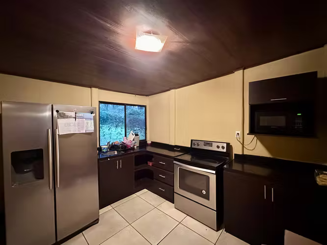 Casa con Piscina en Venta – Los Ángeles de Atenas - Imagen 7