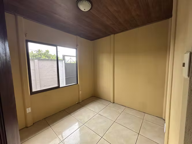 Casa con Piscina en Venta – Los Ángeles de Atenas - Imagen 10