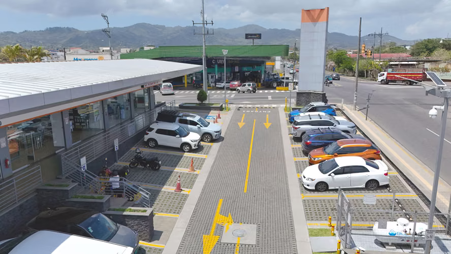 IPB Plaza Comercial San Ramon local # 7
