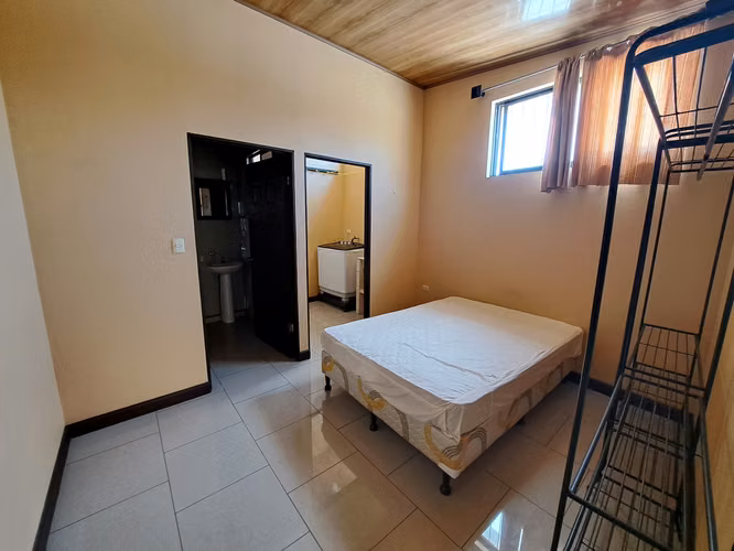 Edificio en venta en Moravia, 10 apartamentos, muy buena rentabilidad SVE-26 - Imagen 13