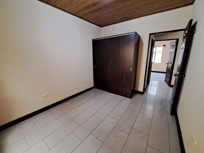 Edificio en venta en Moravia, 10 apartamentos, muy buena rentabilidad SVE-26 - Imagen 5