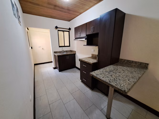 Edificio en venta en Moravia, 10 apartamentos, muy buena rentabilidad SVE-26 - Imagen 8