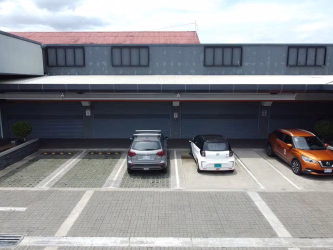 IPB Plaza Comercial Santa Anita local # 8