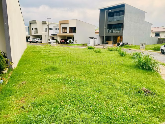 Venta de lote de 174 m2 en Condominio La Floresta Concepción la Unión - Imagen 8