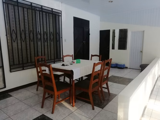 CASA CON AMPLIO TERRENO EN JIMENEZ, POCOCI, LIMON
