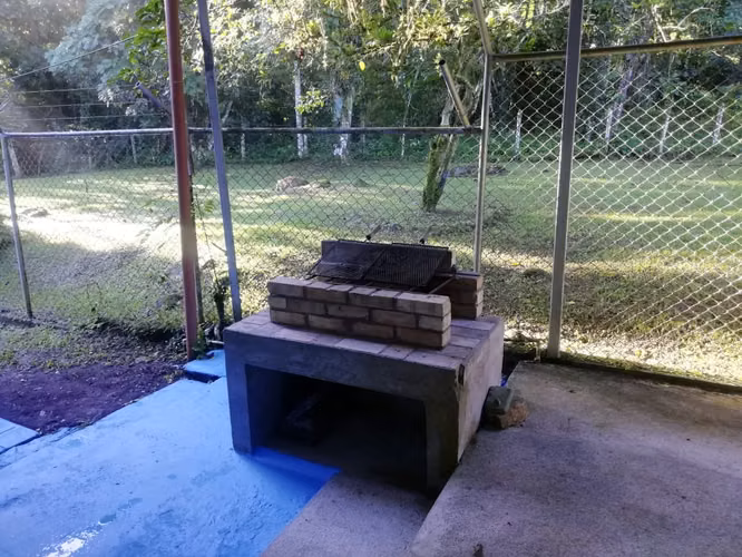 CASA CON AMPLIO TERRENO EN JIMENEZ, POCOCI, LIMON