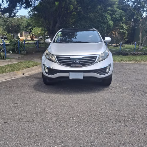KIA SPORTAGE 2013 AUTOMÁTICO - Imagen 2