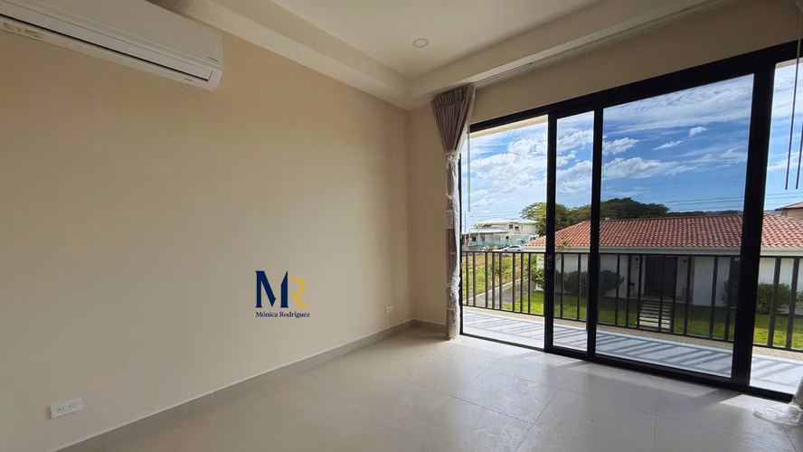 Casa Nueva en Condominio en Alquiler - Imagen 8
