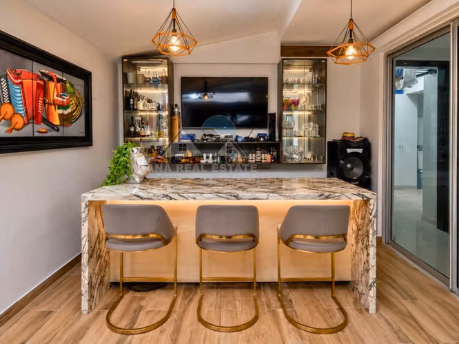 Residencia de lujo con piscina privada en exclusivo condominio de Santa Ana - Imagen 6
