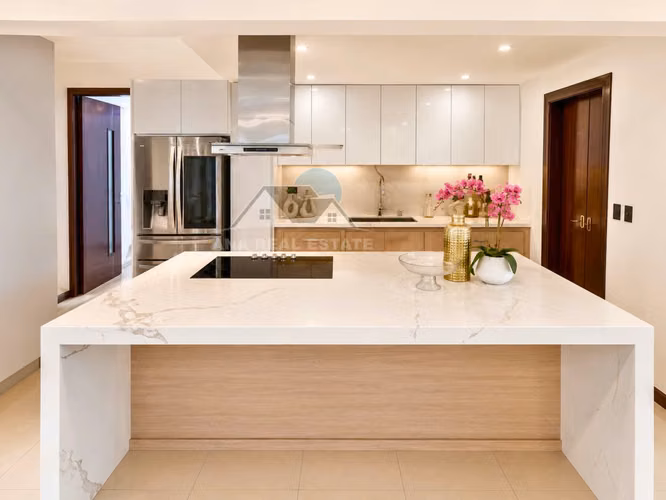 Residencia de lujo con piscina privada en exclusivo condominio de Santa Ana - Imagen 4