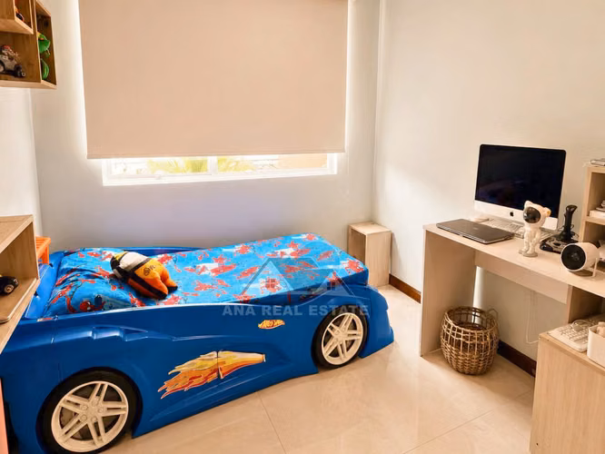 Residencia de lujo con piscina privada en exclusivo condominio de Santa Ana - Imagen 16