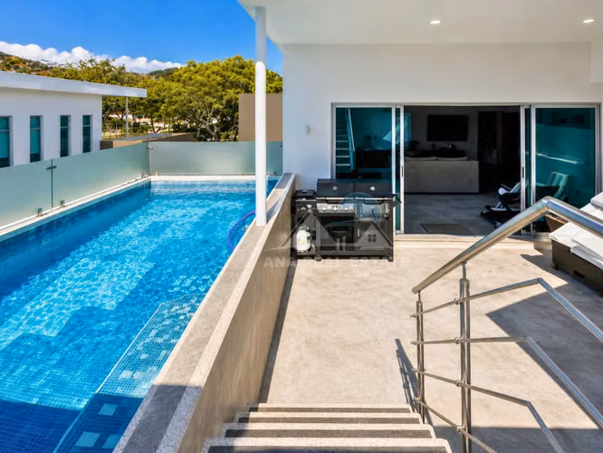 Residencia de lujo con piscina privada en exclusivo condominio de Santa Ana - Imagen 20