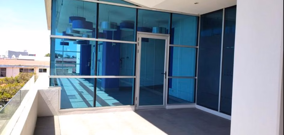 Alquiler Oficina San Pedro en Oficentro 1007 m² - Imagen 19