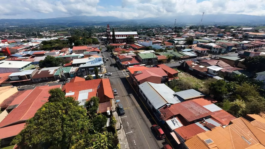 Propiedad Comercial en Venta en el Centro de Grecia | 339 m² | 199.000.000 - Imagen 2
