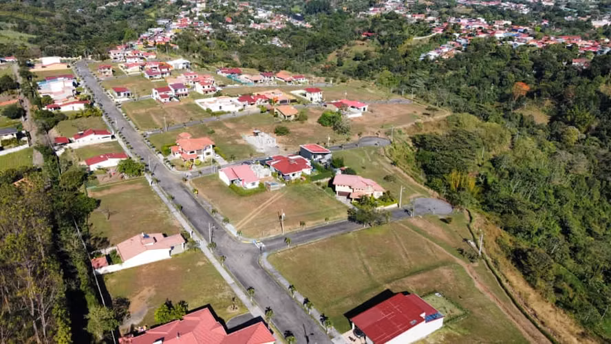Lote en Grecia | 300 m² planos | Condominio Las Calas - Imagen 6
