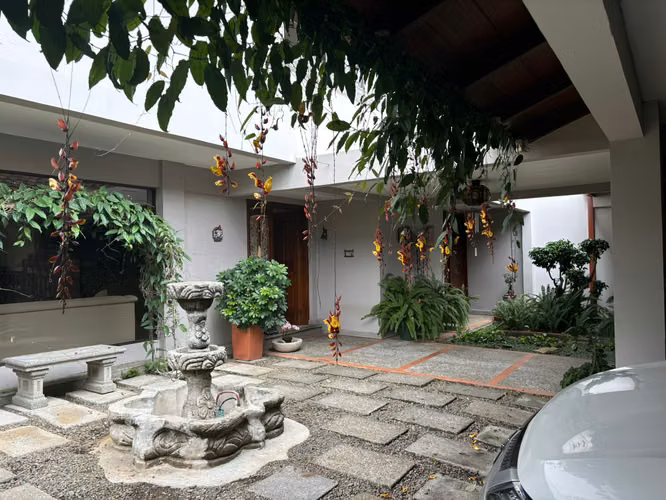 Exclusiva casa en venta en Curridabat-ID  42805 - Imagen 3