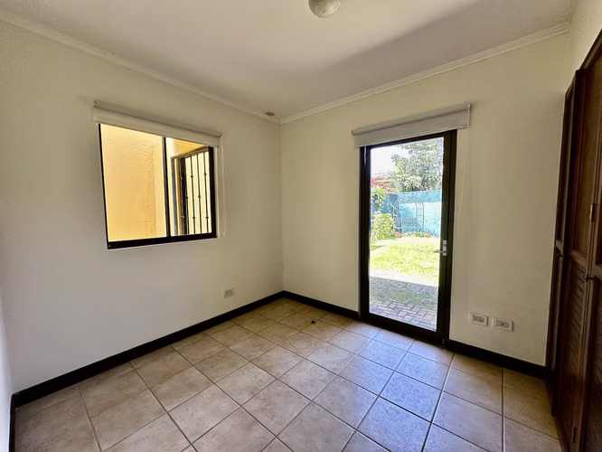 ALQUILER DE CASA EN CONDOMINIO CON AMPLIO JARDIN, SANTA ANA - Imagen 16