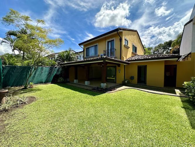 ALQUILER DE CASA EN CONDOMINIO CON AMPLIO JARDIN, SANTA ANA - Imagen 17