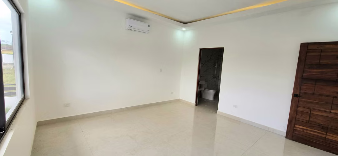 Hermosa Casa de 4 Habitaciones en Condominio Privado- Guanacaste