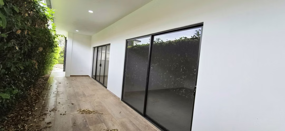 Hermosa Casa de 4 Habitaciones en Condominio Privado- Guanacaste