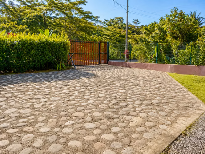 Se vende, Exclusiva Casa de Campo en Condominio La Mallorquina, Esparza