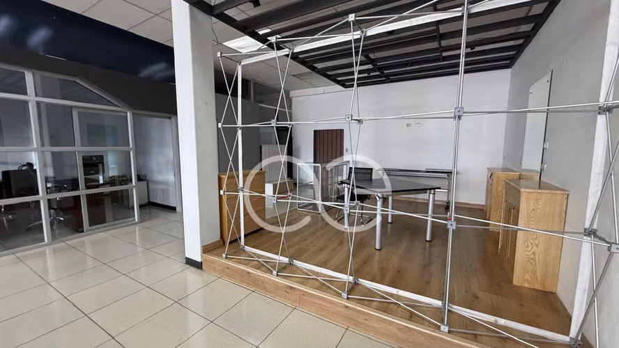 AE ARQUITECTURA | ALQUILER OFICENTRO MEDICO ROHRMOSER AE 1283