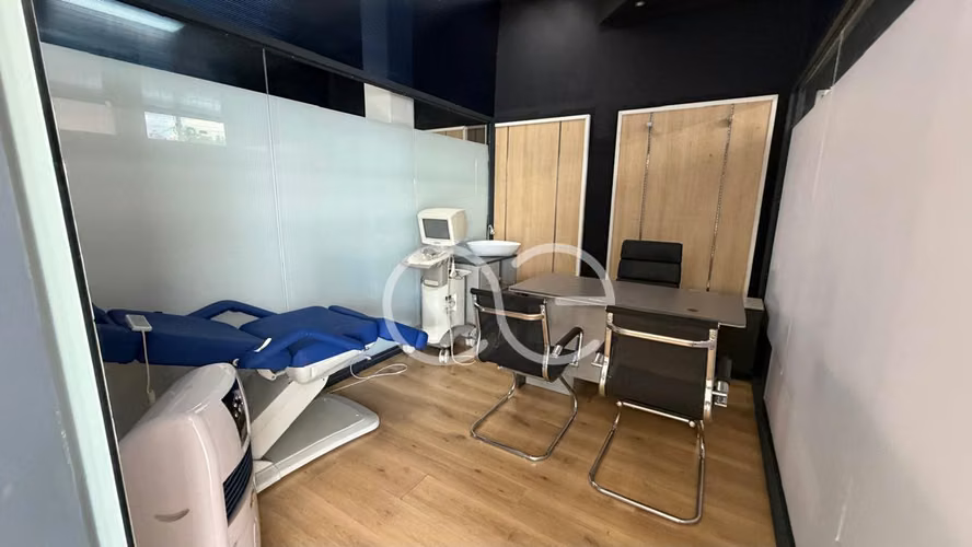 AE ARQUITECTURA | ALQUILER OFICENTRO MEDICO ROHRMOSER AE 1283
