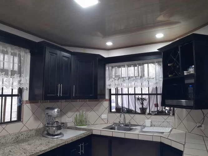 Venta de Casa Piedades Norte / San Ramon / Alajuela