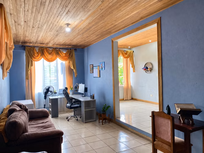 Casa en Venta en Atenas Centro - Imagen 5