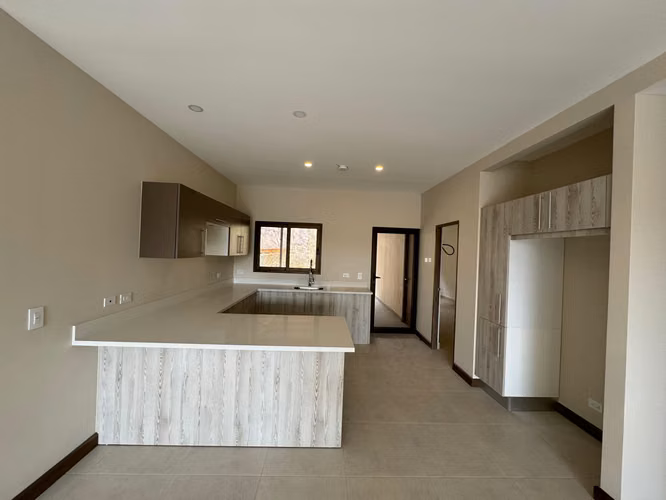 Venta de apartamento nuevo en Santa Ana Alto de las Palomas