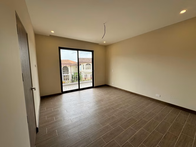 Venta de apartamento nuevo en Santa Ana Alto de las Palomas