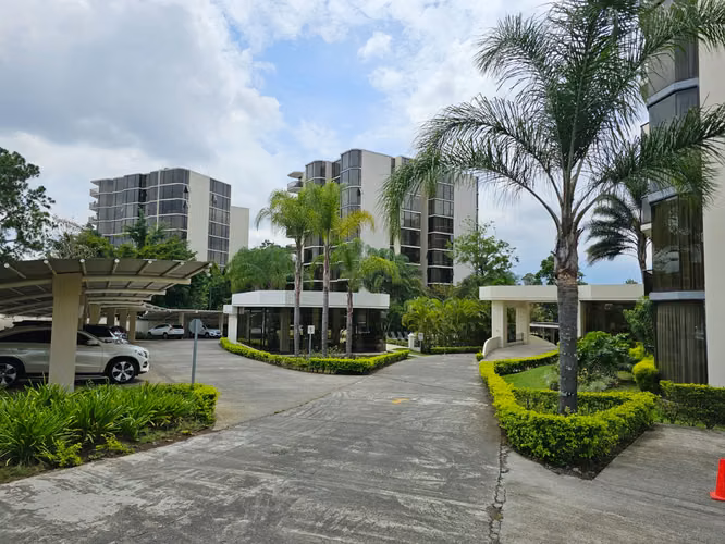 Altos de Marbella, B. Horizonte, lindo-lujo-amplio, iluminado, 3 hab, 3.5 baños, vista parcial.
