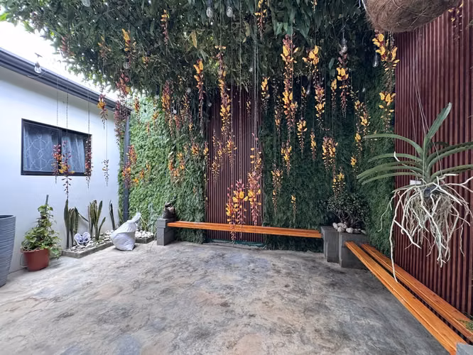 Venta de Amplia Casa en Condominio Terralta