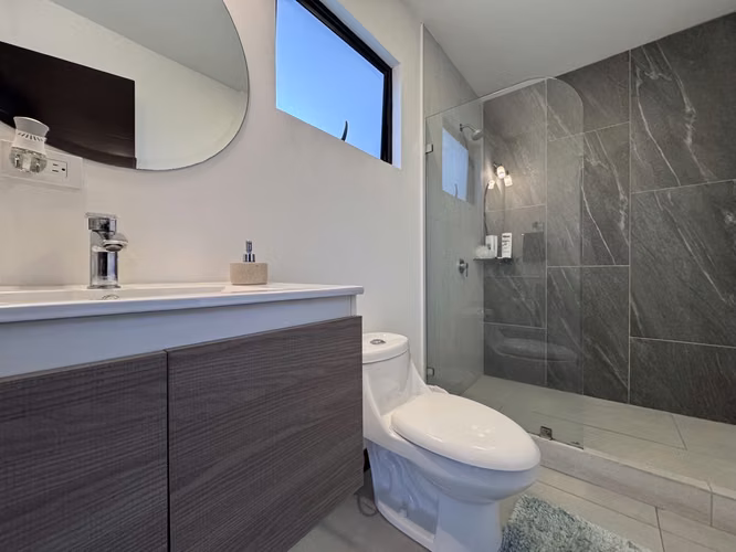 Venta de Amplia Casa en Condominio Terralta