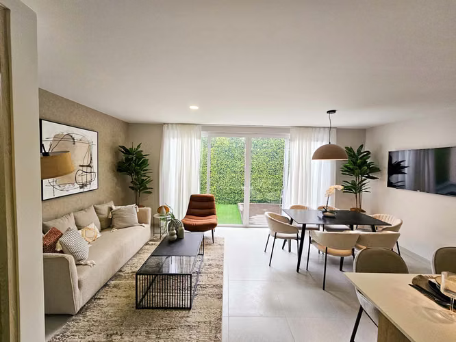 Venta de casa de 2 niveles en la Ribera