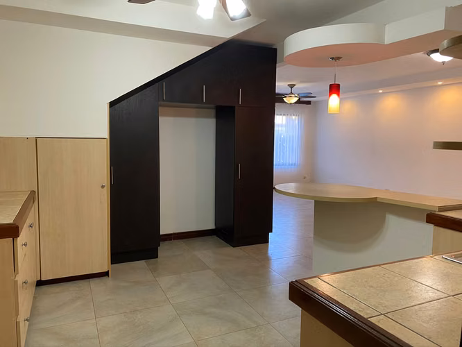 Venta de casa en Condominio Exclusivo de una sola planta - Imagen 3